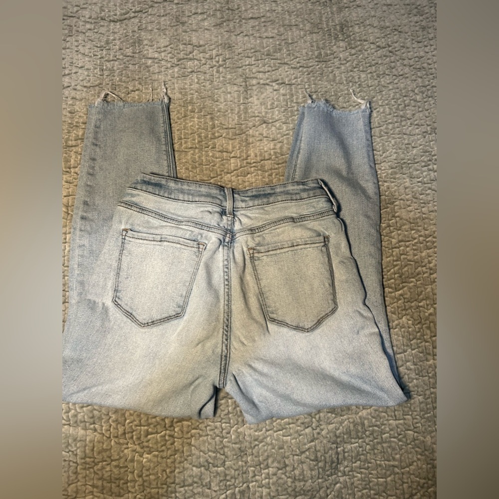 Old Navy ROCKSTAR Super Skinny High Rise, Size 8 - Picture 7 of 7